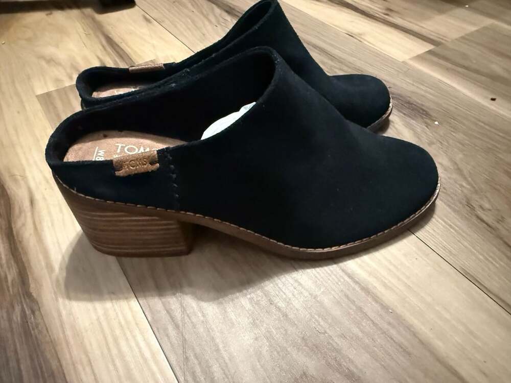TOMS Women's Leila Black Suede Heel Mules Size 8